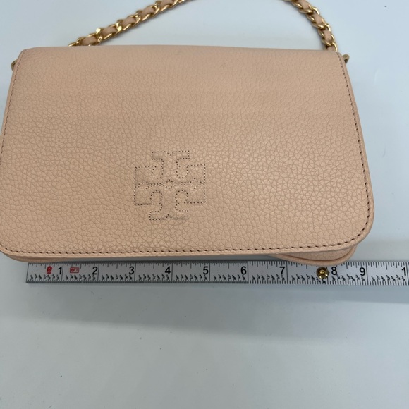 Tory Burch Pebbled Leather Chain Shoulder Bag in Blush - Picture 6 of 9
